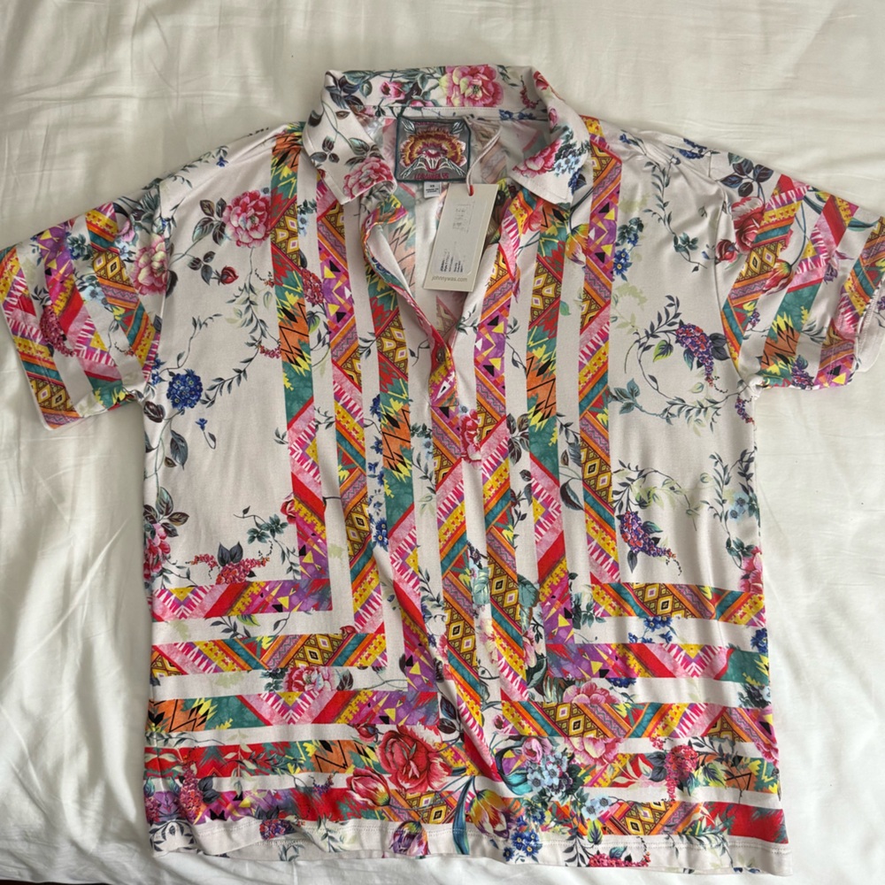 Johnny Was Azzy Flower Short Sleeve Polo Tee and unopened tote bag